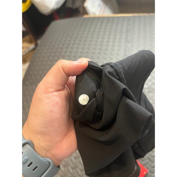 Womens Lululemon Two With One Short Black Gray (Reversible 3") size 4 Active - Picture 10 of 10